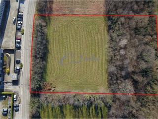 Terreno industriale in Vendita a Cantù, 595'000€, 8960 m²