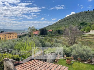 Villetta a schiera in Vendita a Calci, 275'000€, 226 m²