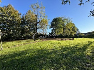 Terreno edificabile in Vendita a Carimate, 550'000€, 1750 m²