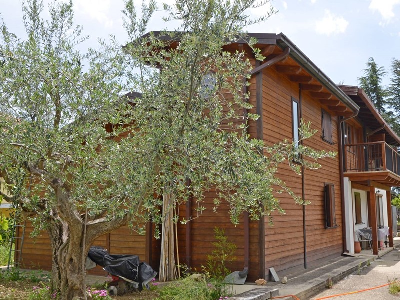 Villa in Vendita a Civitella Casanova, 160'000€, 200 m²