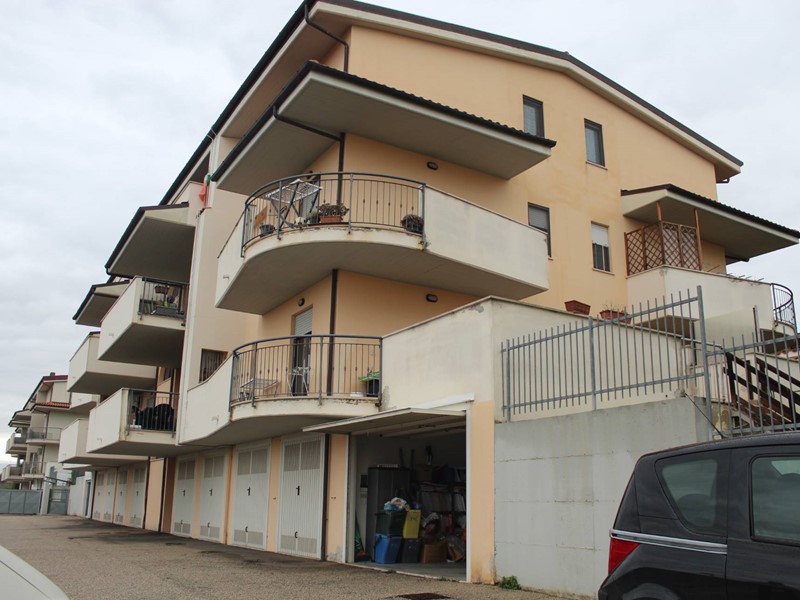 Trilocale in Vendita a Città Sant'Angelo, 177'000€, 96 m²