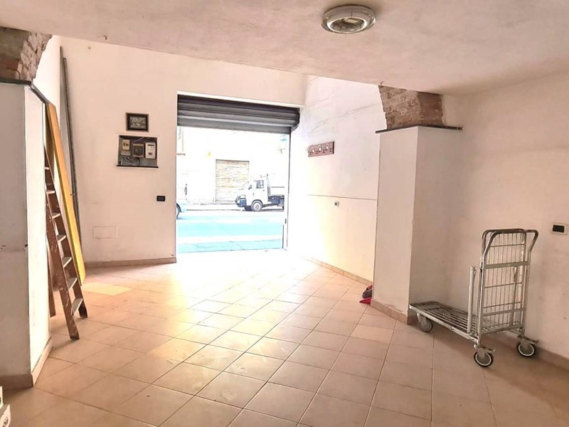 Attività commerciale in Vendita a Genova, 39'000€, 40 m²