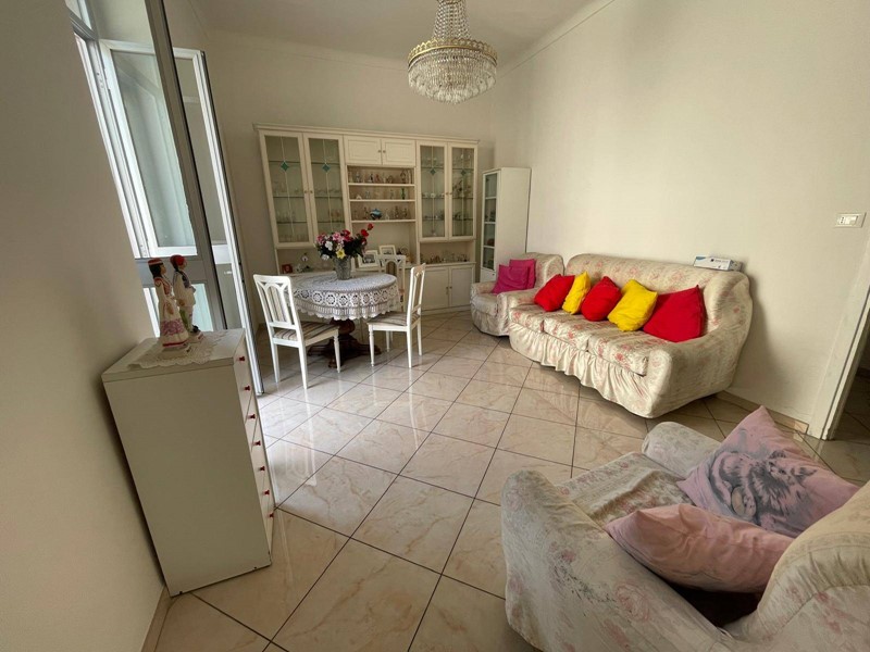 Appartamento in Vendita a Ventimiglia, 210'000€, 110 m²