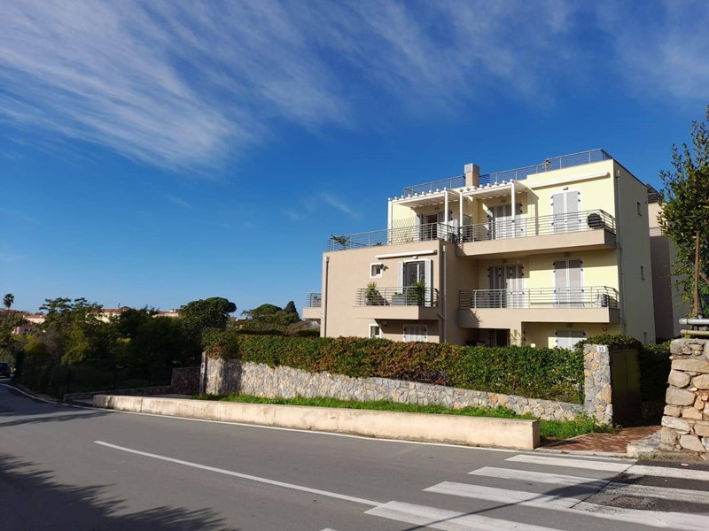Bilocale in Vendita a Bordighera, 260'000€, 45 m²