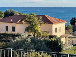 Quadrilocale in Vendita a Ventimiglia, 280'000€, 80 m²