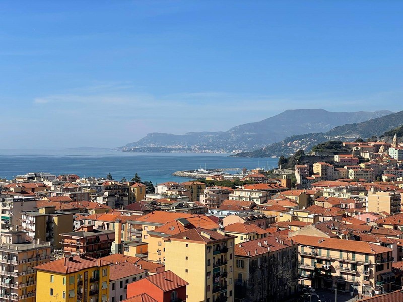 Terreno edificabile in Vendita a Ventimiglia, 140'000€, 500 m²