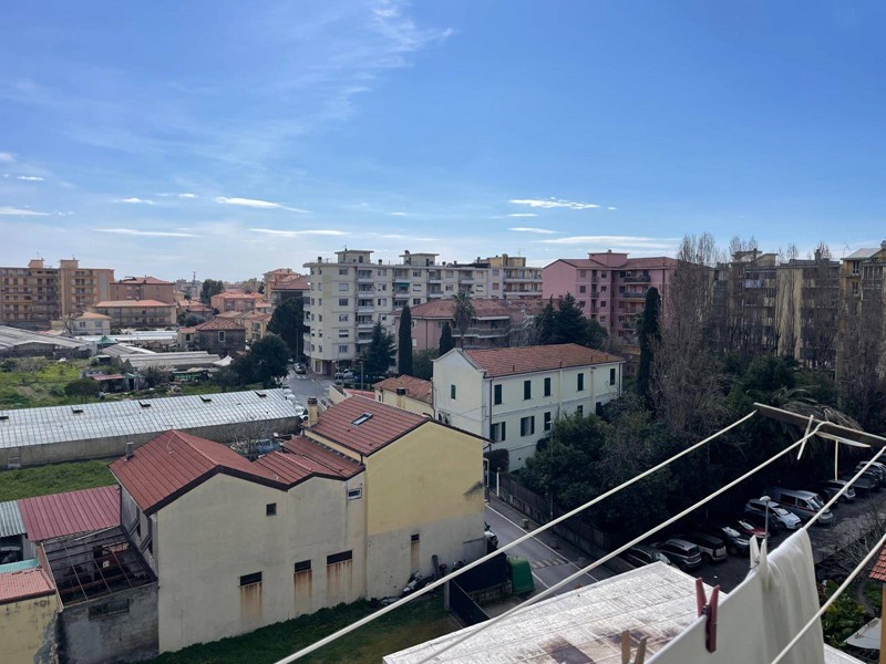 Quadrilocale in Vendita a Vallecrosia, 220'000€, 85 m²