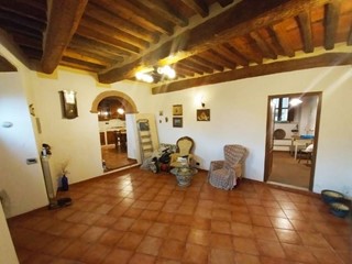 Rustico in Vendita a Calci, 275'000€, 180 m²