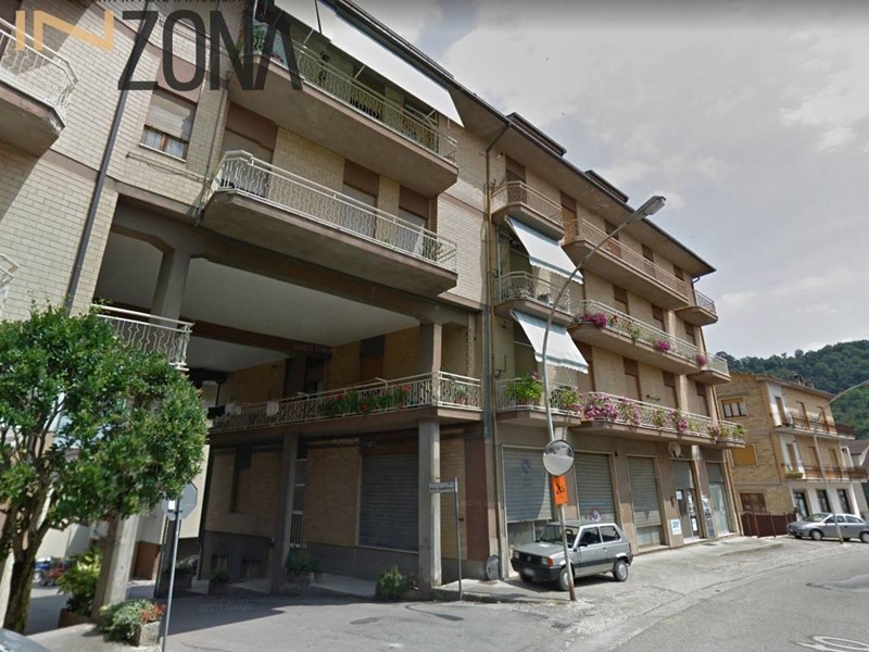 Quadrilocale in Vendita a Comunanza, 82'500€, 130 m²