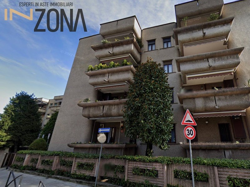 Quadrilocale in Vendita a Carugate, 240'000€, 143 m²