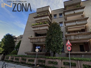 Quadrilocale in Vendita a Carugate, 240'000€, 143 m²