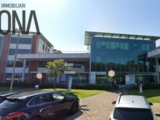 Ufficio in Vendita a Spoltore, 190'964€, 201 m²