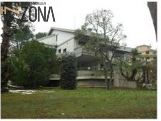 Villa in Vendita a Montesilvano, 260'827€, 576 m²
