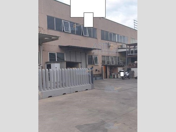 Magazzino in Vendita a Martinsicuro, 180'000€, 565 m²