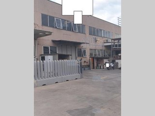 Magazzino in Vendita a Martinsicuro, 180'000€, 565 m²