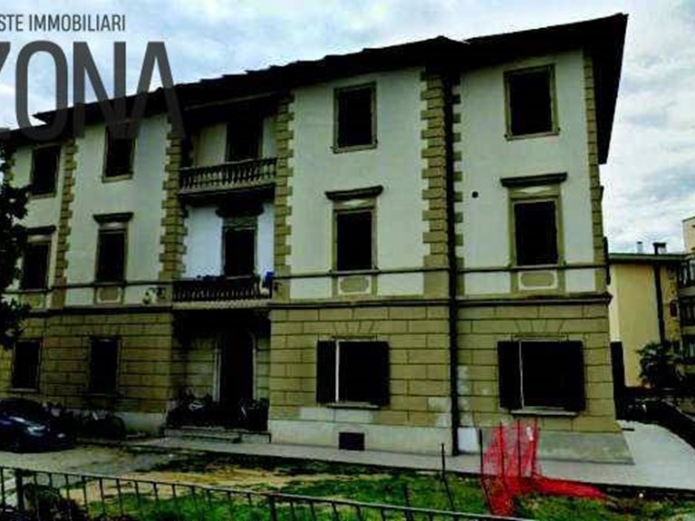 Appartamento in Vendita a Certaldo, 115'744€, 300 m²