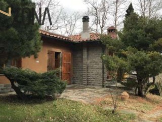 Villa in Vendita a Firenzuola, 197'100€, 167 m²