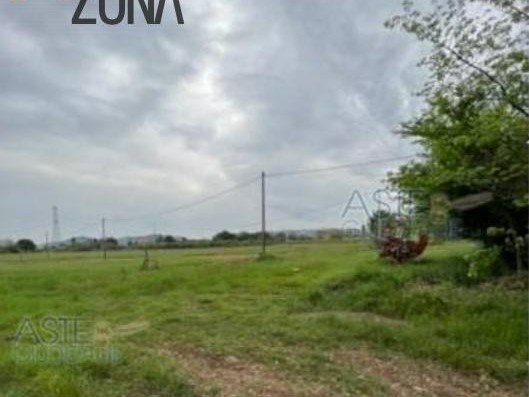 Terreno agricolo in Vendita a Cepagatti, 65'981€, 19550 m²