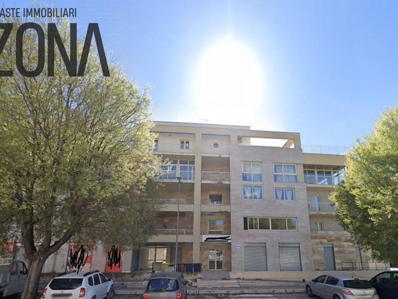 Ufficio in Vendita a Cerignola, 42'000€, 59 m²