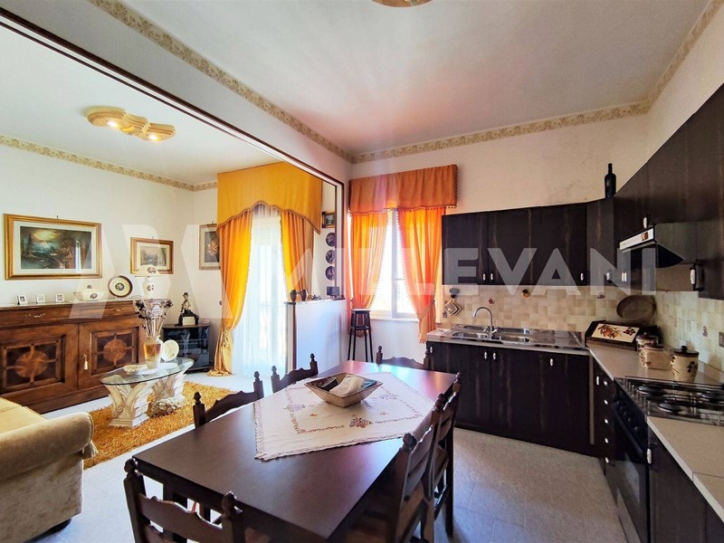 Appartamento in Vendita a Scicli, 120'000€, 100 m²