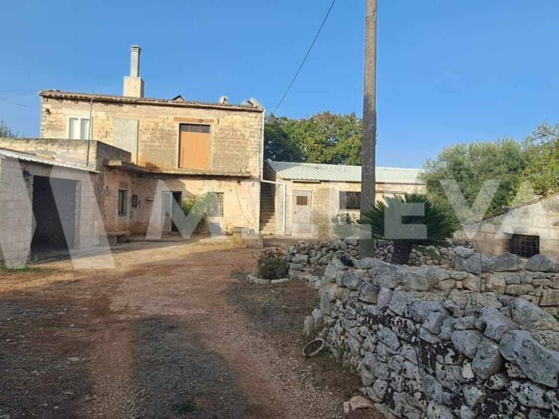 Rustico in Vendita a Modica, 100'000€, 240 m²