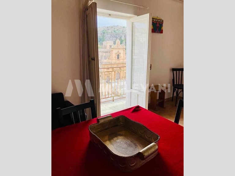 Casa Indipendente in Vendita a Modica, 100'000€, 100 m²