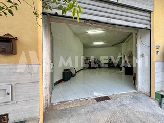 Box in Vendita a Pozzallo, 60'000€, 60 m²