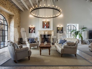 Villa in Vendita a Comiso, 4'500'000&euro;, 1140 m²