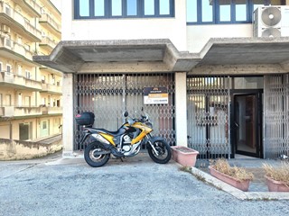Ufficio in Vendita a Modica, 75'000€, 120 m²