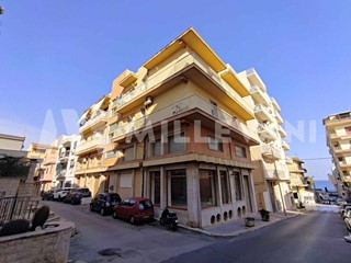 Quadrilocale in Vendita a Pozzallo, 128'000€, 120 m²