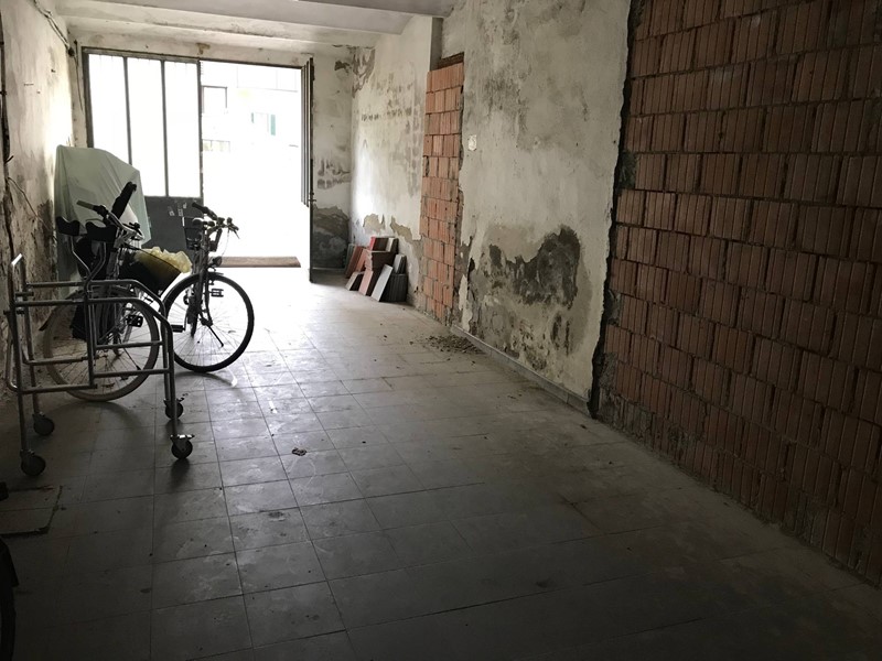 Magazzino in Affitto a Empoli, 500&euro;, 100 m²