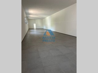 Laboratorio in Affitto a Vinci, 1'300€, 200 m²