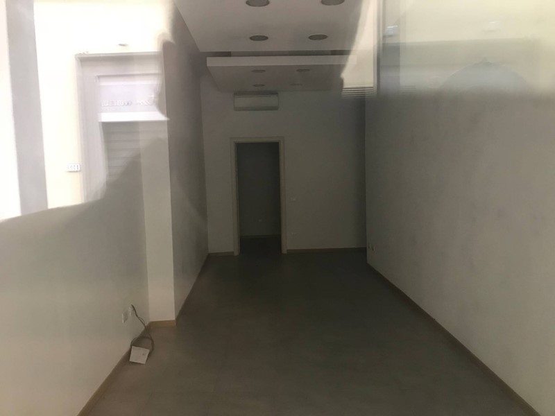 Attività commerciale in Affitto a Empoli, 550&euro;, 68 m²