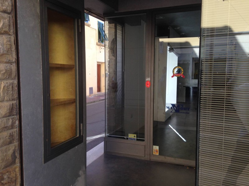Attività commerciale in Affitto a Montelupo Fiorentino, 500€, 35 m²