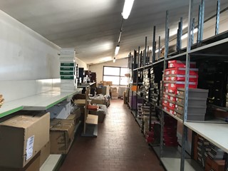 Attività commerciale in Affitto a Montelupo Fiorentino, 2'500€, 360 m²