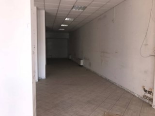 Magazzino in Affitto a Empoli, 400&euro;, 150 m²