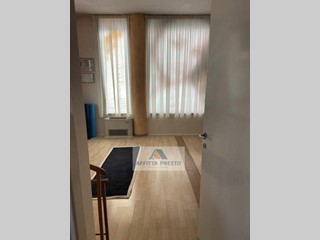 Attività commerciale in Vendita a Empoli, 100 m²