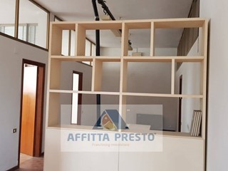 Ufficio in Affitto a Certaldo, 900€, 120 m²