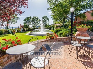 Attività commerciale in Vendita a Gambassi Terme, 2000 m²