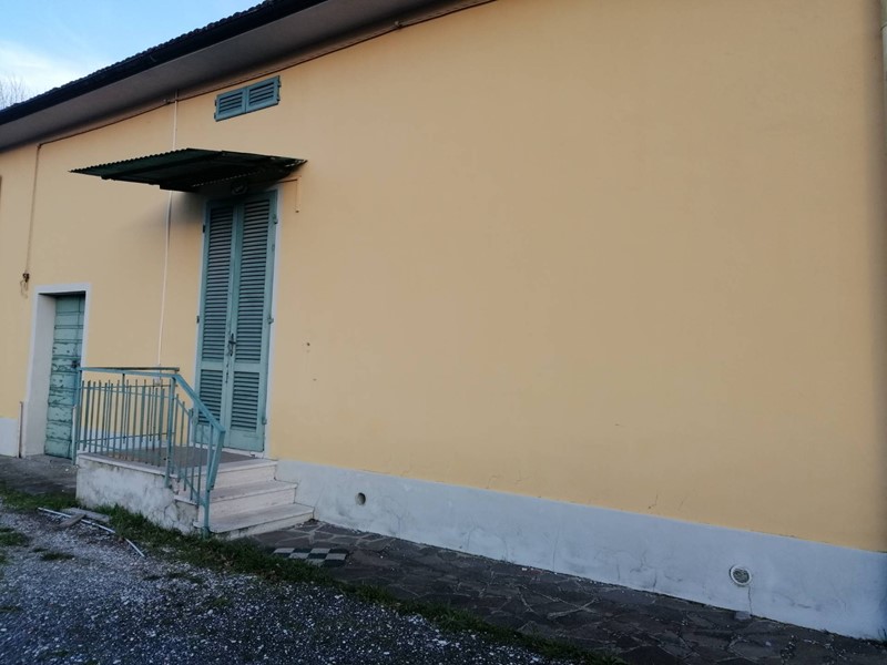 Ufficio in Affitto a San Miniato, 1'000€, 100 m²
