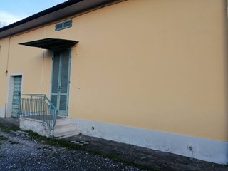 Ufficio in Affitto a San Miniato, 1'000€, 100 m²