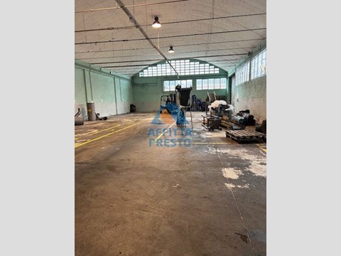Laboratorio in Affitto a Santa Croce sull'Arno, 2'600€, 550 m²