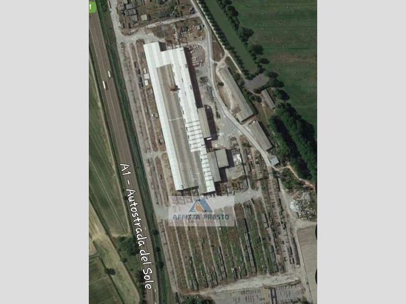 Capannone in Affitto a Montepulciano, 35000 m²
