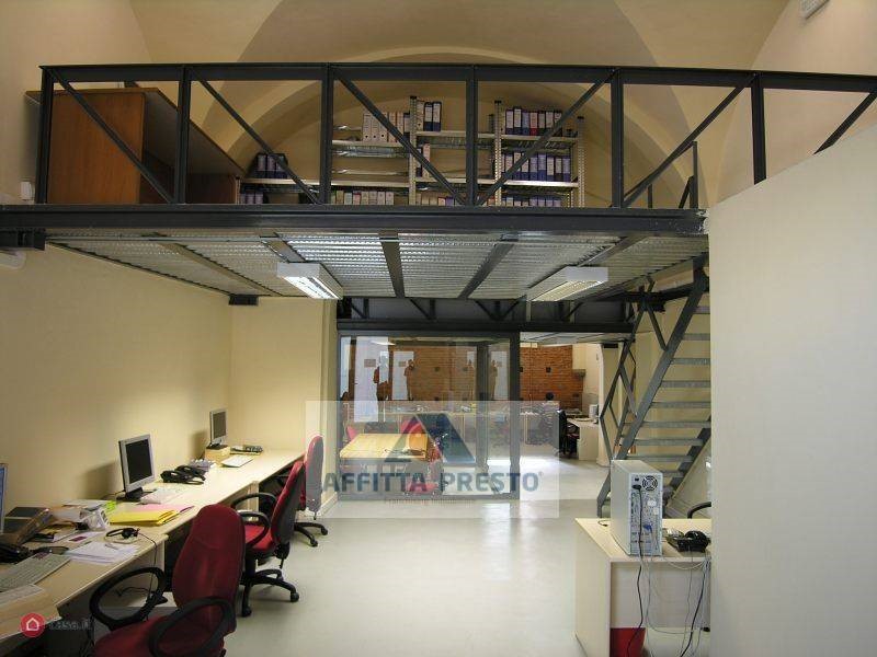 Ufficio in Affitto a Empoli, 1'200&euro;, 126 m²