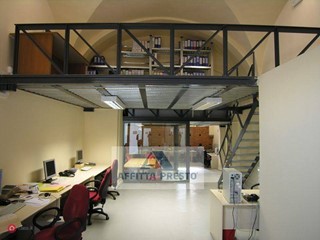 Ufficio in Affitto a Empoli, 1'200&euro;, 126 m²