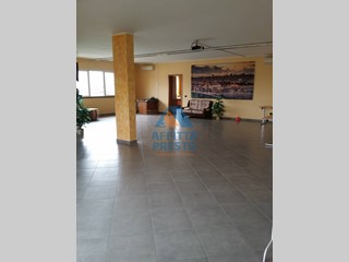 Ufficio in Vendita a San Miniato, 490'000€, 340 m²