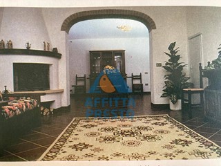 Quadrilocale in Affitto a Capraia e Limite, 850€, 70 m²