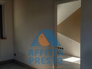 Ufficio in Affitto a Empoli, 600&euro;, 40 m²