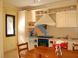 Quadrilocale in Vendita a Montecatini Terme, 160'000€, 63 m²