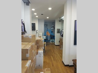Attività commerciale in Affitto a San Miniato, 900€, 100 m²